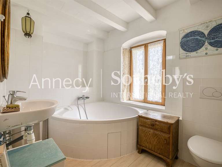 Maison Valromey-sur-Séran - 4 chambres - 175m²