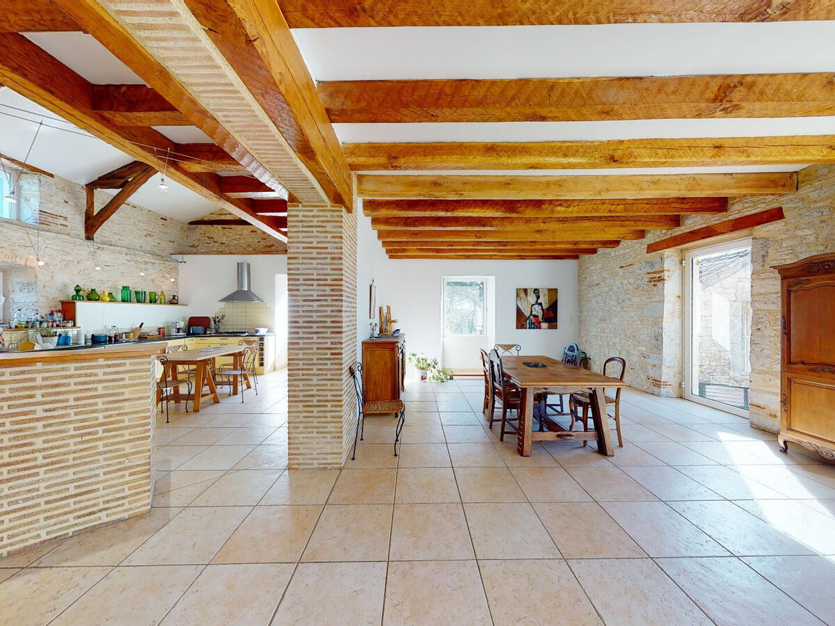 Maison Valroufié