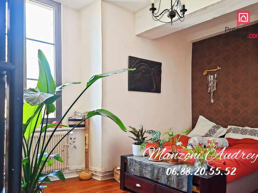 Property Vanlay