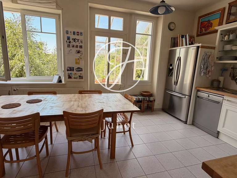 Maison Vannes - 5 chambres - 230m²