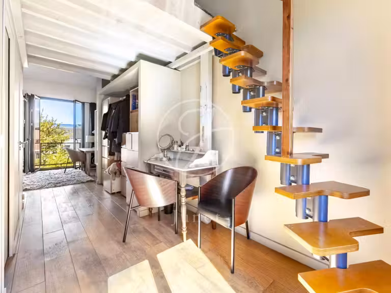 Maison Vanves - 5 chambres - 204m²