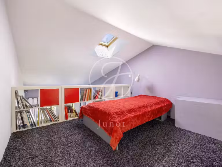 Maison Vanves - 5 chambres - 204m²