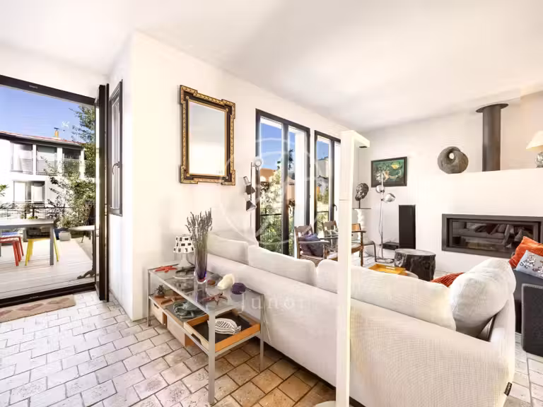 Maison Vanves - 5 chambres - 204m²