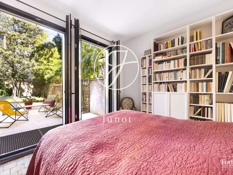 Maison Vanves - 5 chambres - 204m²