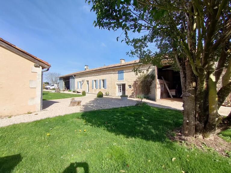 Vente Domaine viticole Vanzac - 2 chambres