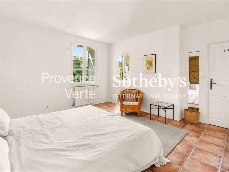 Maison Varages - 6 chambres - 440m²