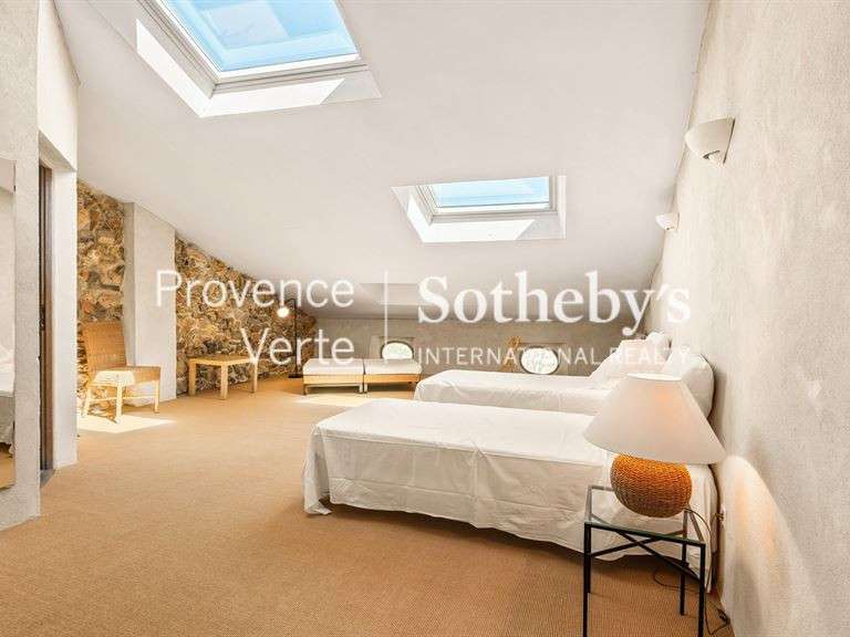 Maison Varages - 6 chambres - 440m²