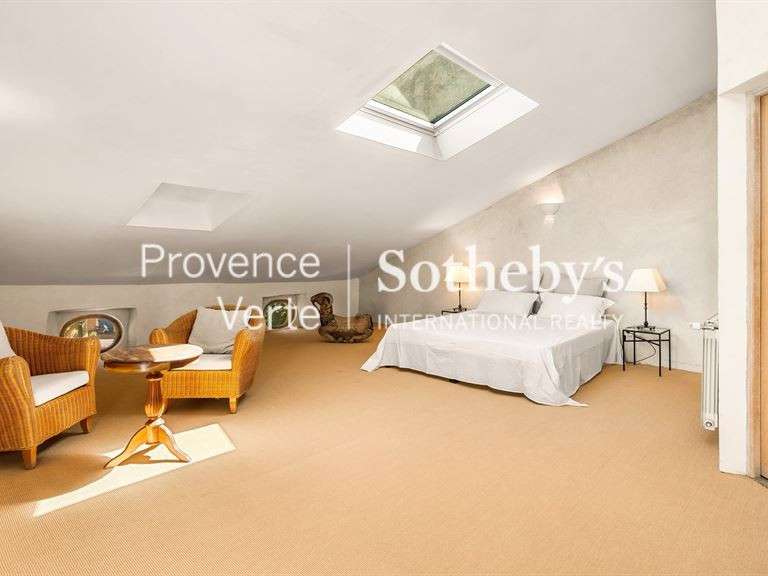 Maison Varages - 6 chambres - 440m²