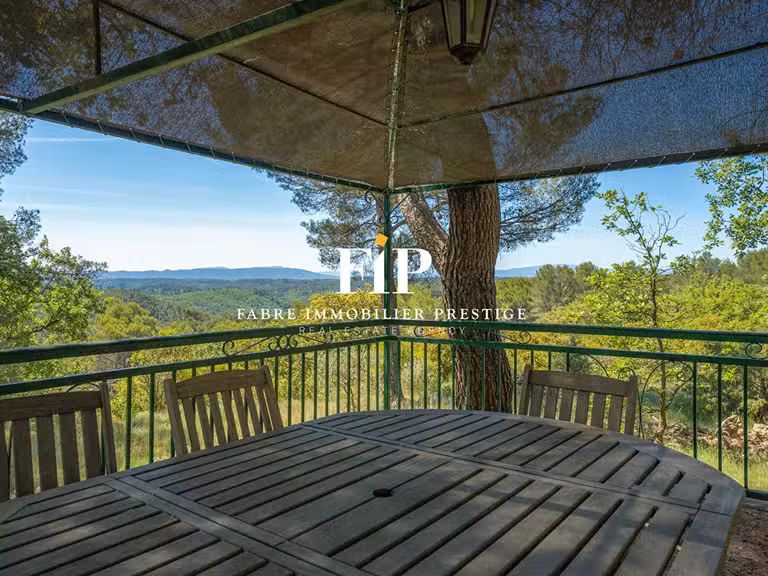 Propriété Varages - 4 chambres - 210m²