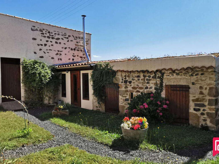 Property Varennes-sur-Usson - 5 bedrooms