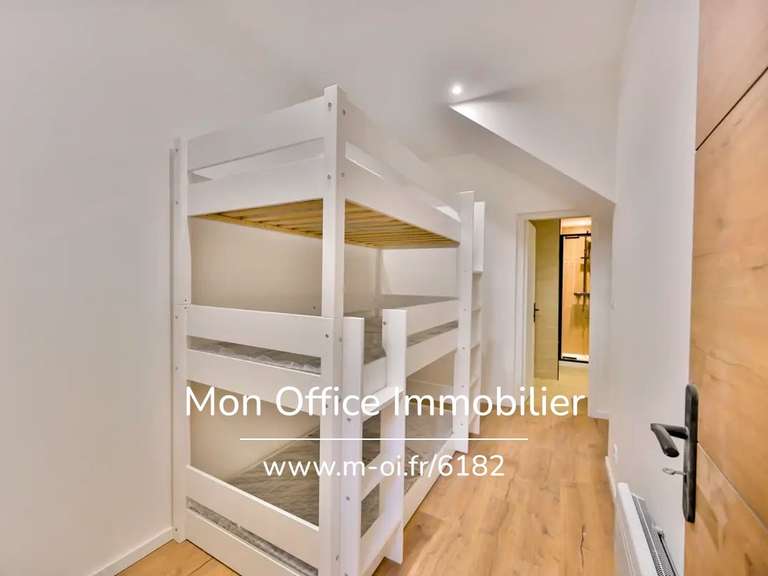 Appartement Vars - 4 chambres - 151m²