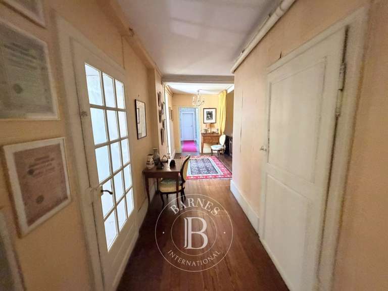 Château Vatan - 13 chambres - 665m²