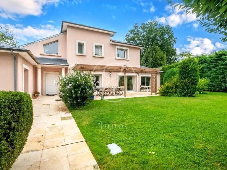 Maison Vaucresson - 6 chambres - 369m²