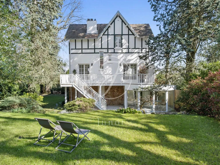 House Vaucresson - 4 bedrooms - 169m²