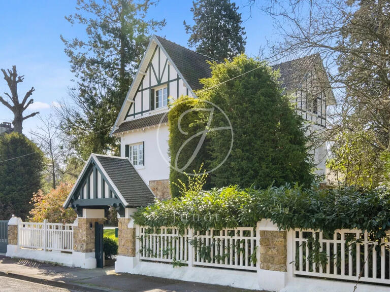 House Vaucresson - 4 bedrooms - 169m²