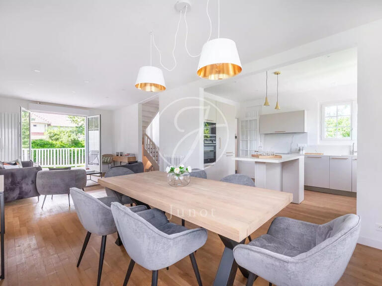 House Vaucresson - 4 bedrooms - 169m²