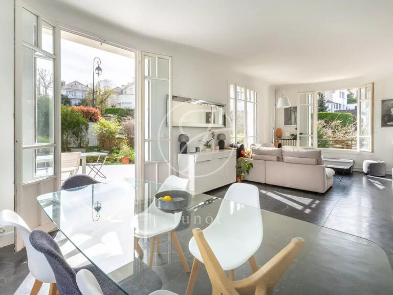 Maison Vaucresson - 5 chambres - 240m²