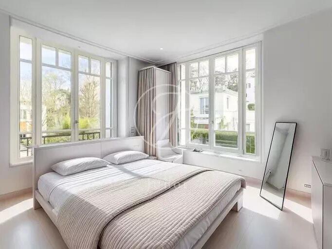 Maison Vaucresson - 5 chambres - 240m²