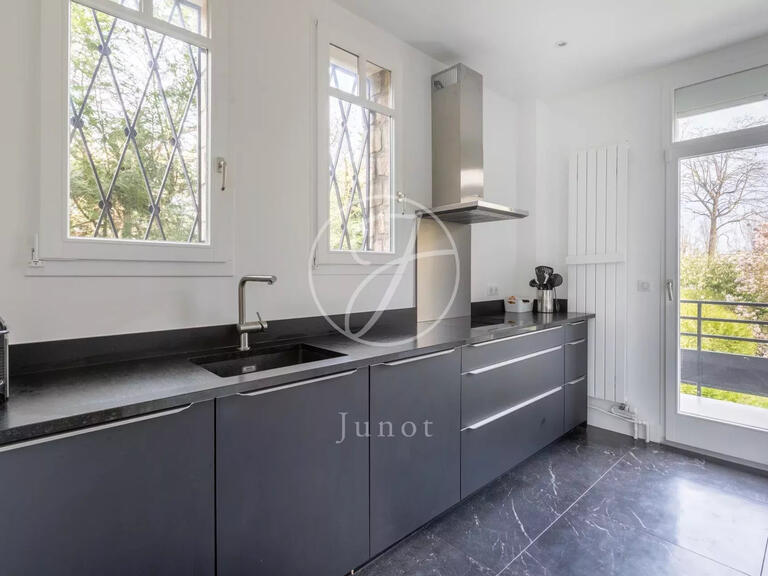 Maison Vaucresson - 5 chambres - 240m²