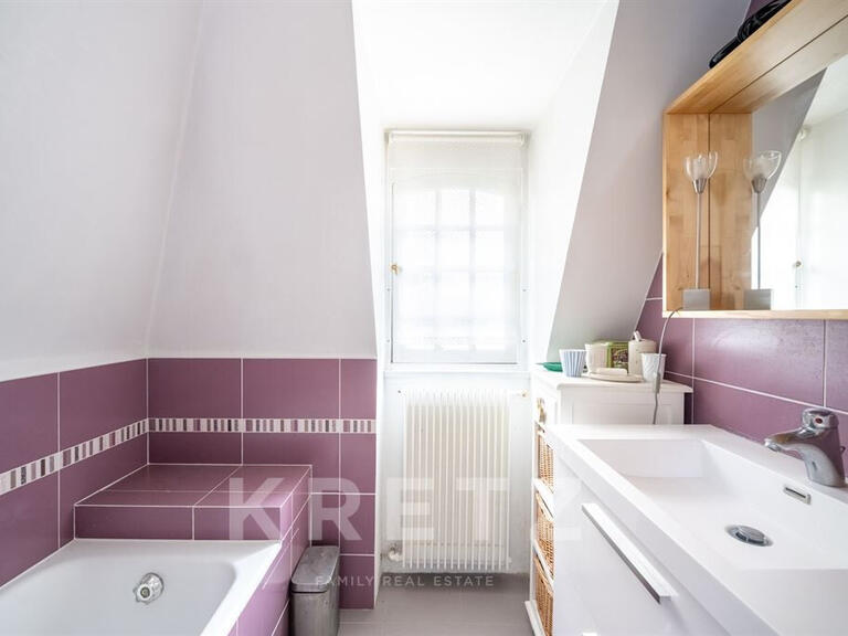 Maison Vaucresson - 5 chambres - 200m²