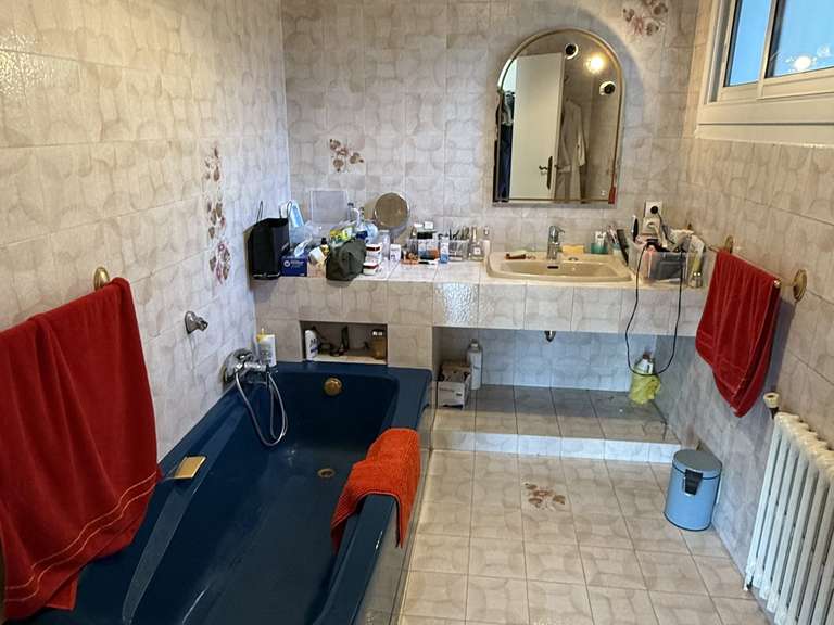 Maison Vaucresson - 5 chambres - 236m²