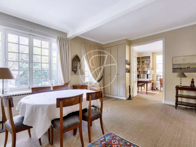 Maison Vaucresson - 5 chambres - 187m²