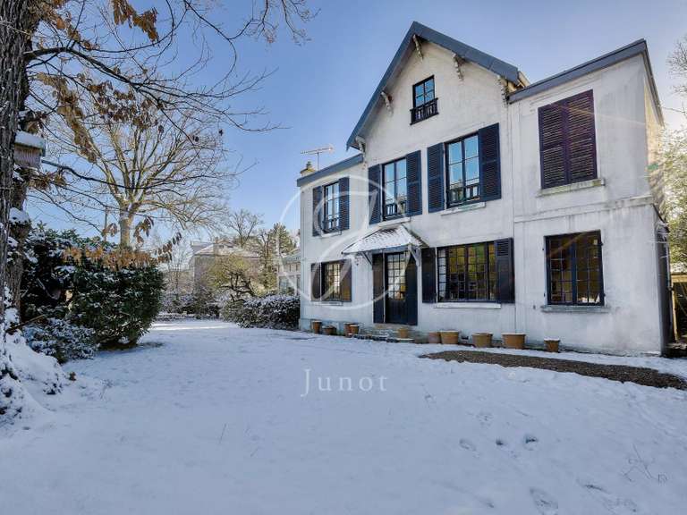 Maison Vaucresson - 5 chambres - 187m²