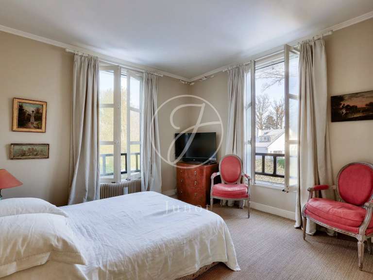 Maison Vaucresson - 5 chambres - 187m²