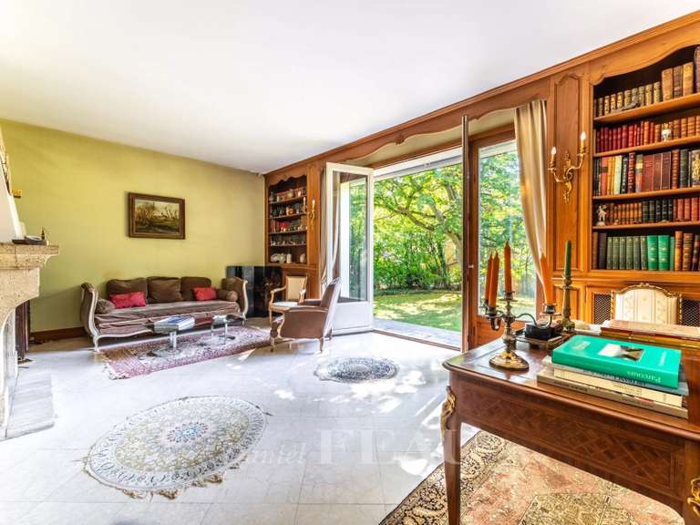 Maison Vaucresson - 5 chambres - 260m²