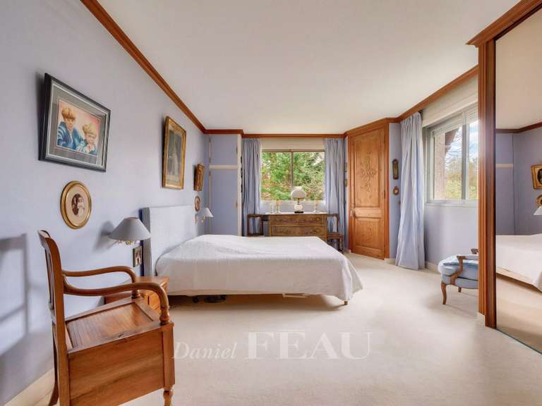 Maison Vaucresson - 4 chambres - 250m²