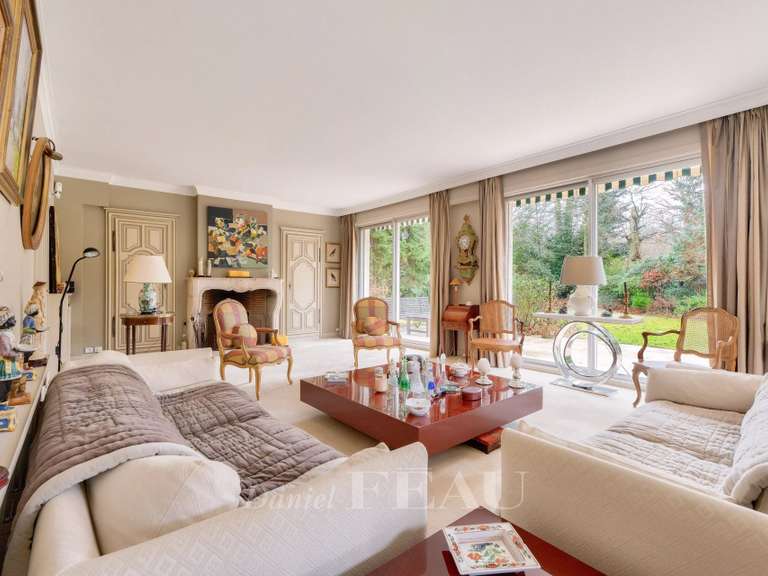 Maison Vaucresson - 4 chambres - 250m²