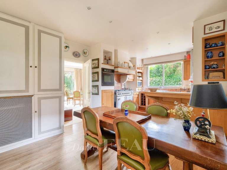 Maison Vaucresson - 4 chambres - 250m²