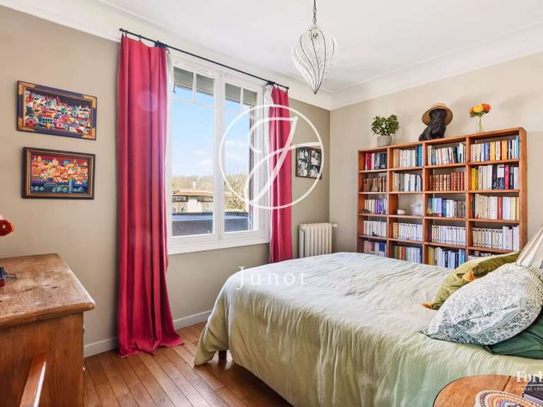 Maison Vaucresson - 5 chambres - 230m²