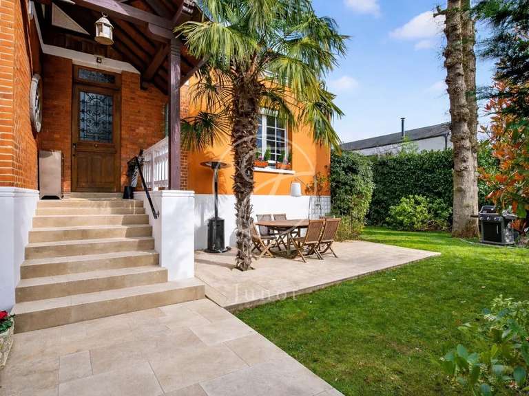 Maison Vaucresson - 5 chambres - 230m²