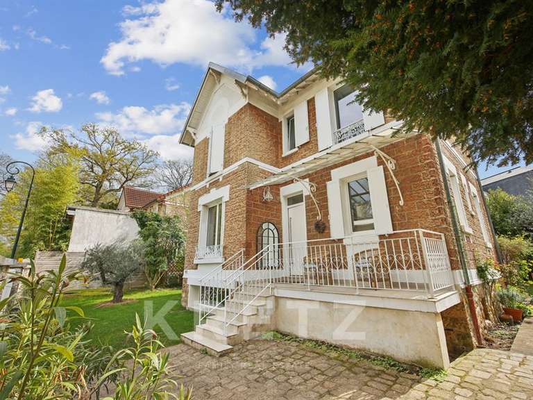 Maison Vaucresson - 4 chambres - 160m²