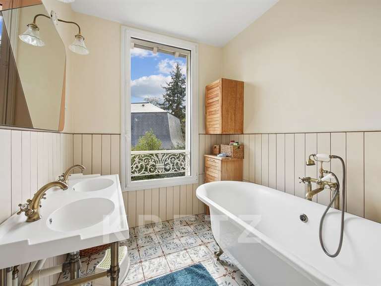 Maison Vaucresson - 4 chambres - 160m²
