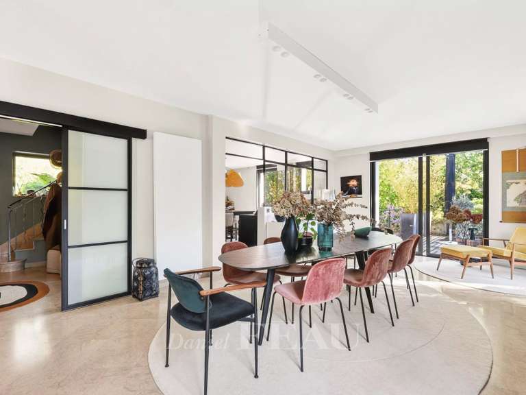 Maison Vaucresson - 6 chambres - 301m²