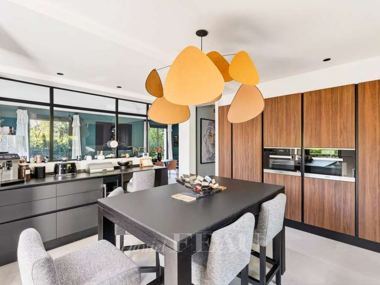 Maison Vaucresson - 6 chambres - 301m²