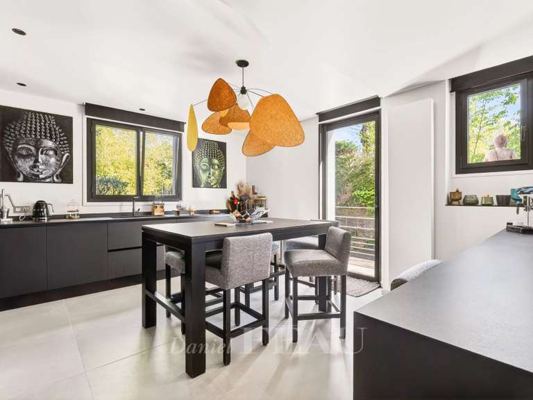 Maison Vaucresson - 6 chambres - 301m²