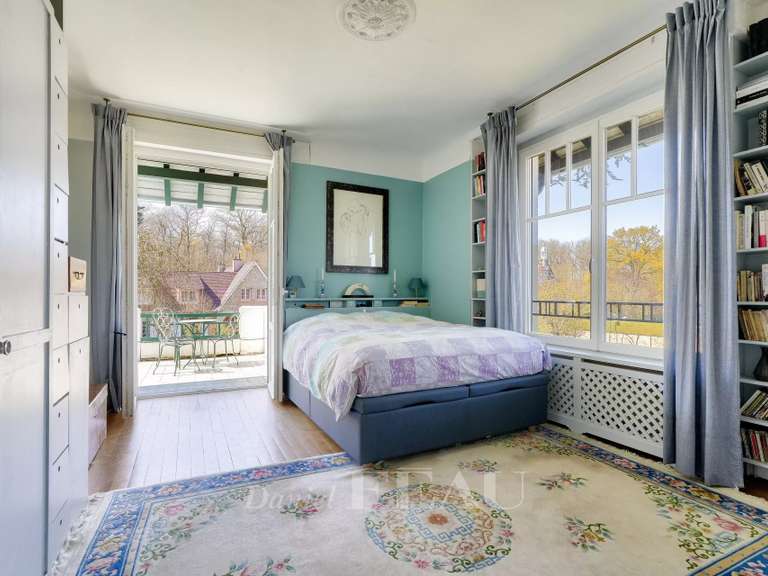 Maison Vaucresson - 5 chambres - 250m²