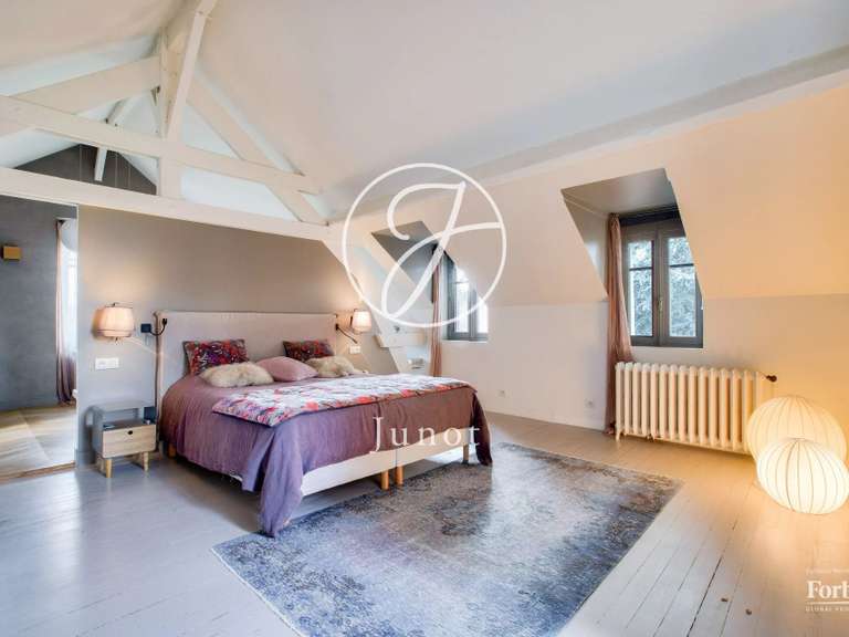 Maison Vaucresson - 4 chambres - 292m²