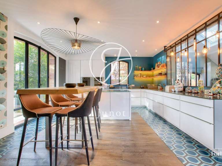 Maison Vaucresson - 4 chambres - 292m²