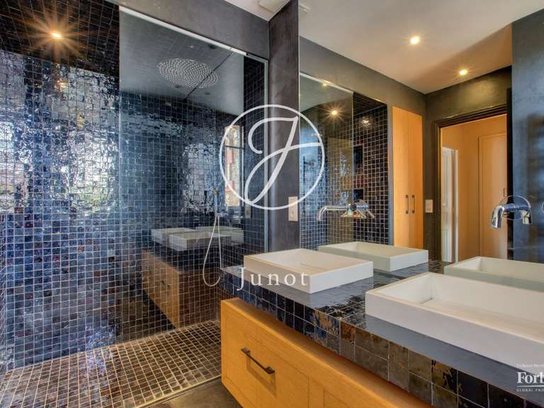 Maison Vaucresson - 4 chambres - 292m²