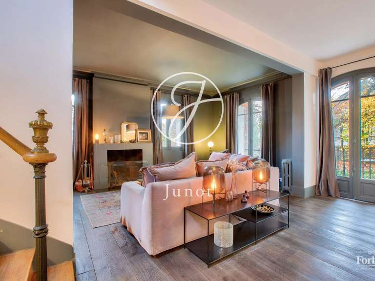 Maison Vaucresson - 4 chambres - 292m²