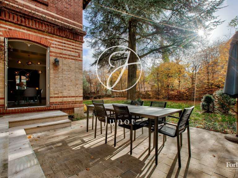 Maison Vaucresson - 4 chambres - 292m²