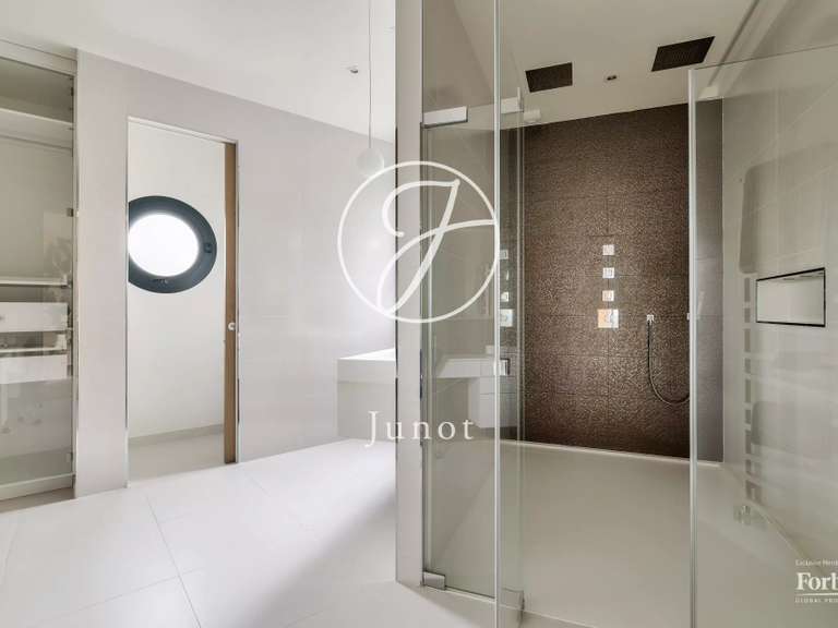 Maison Vaucresson - 4 chambres - 459m²