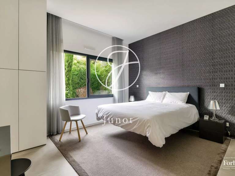 Maison Vaucresson - 4 chambres - 459m²