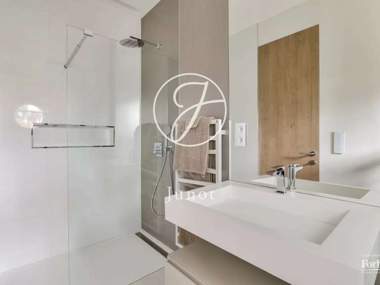 Maison Vaucresson - 4 chambres - 459m²