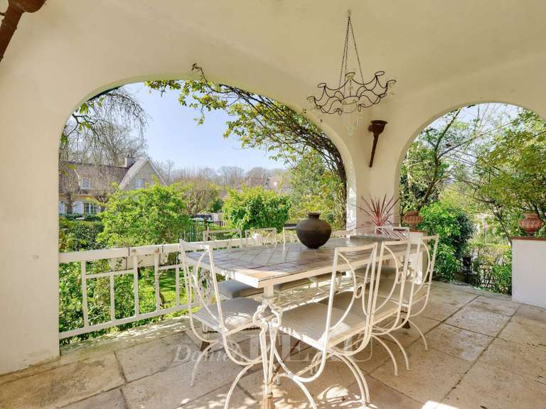 Maison Vaucresson - 6 chambres - 250m²