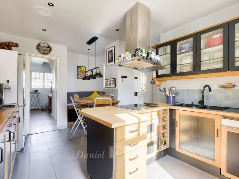 Maison Vaucresson - 6 chambres - 250m²